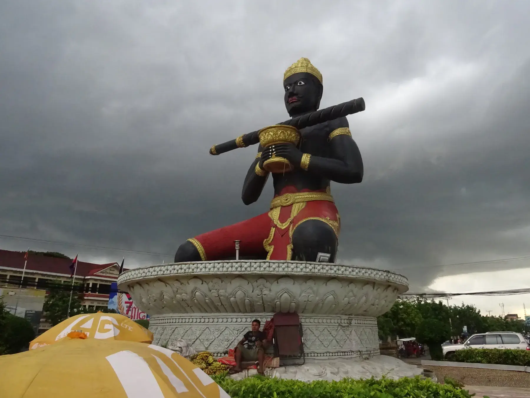 Estatua de Ta Dumbong en Battambang