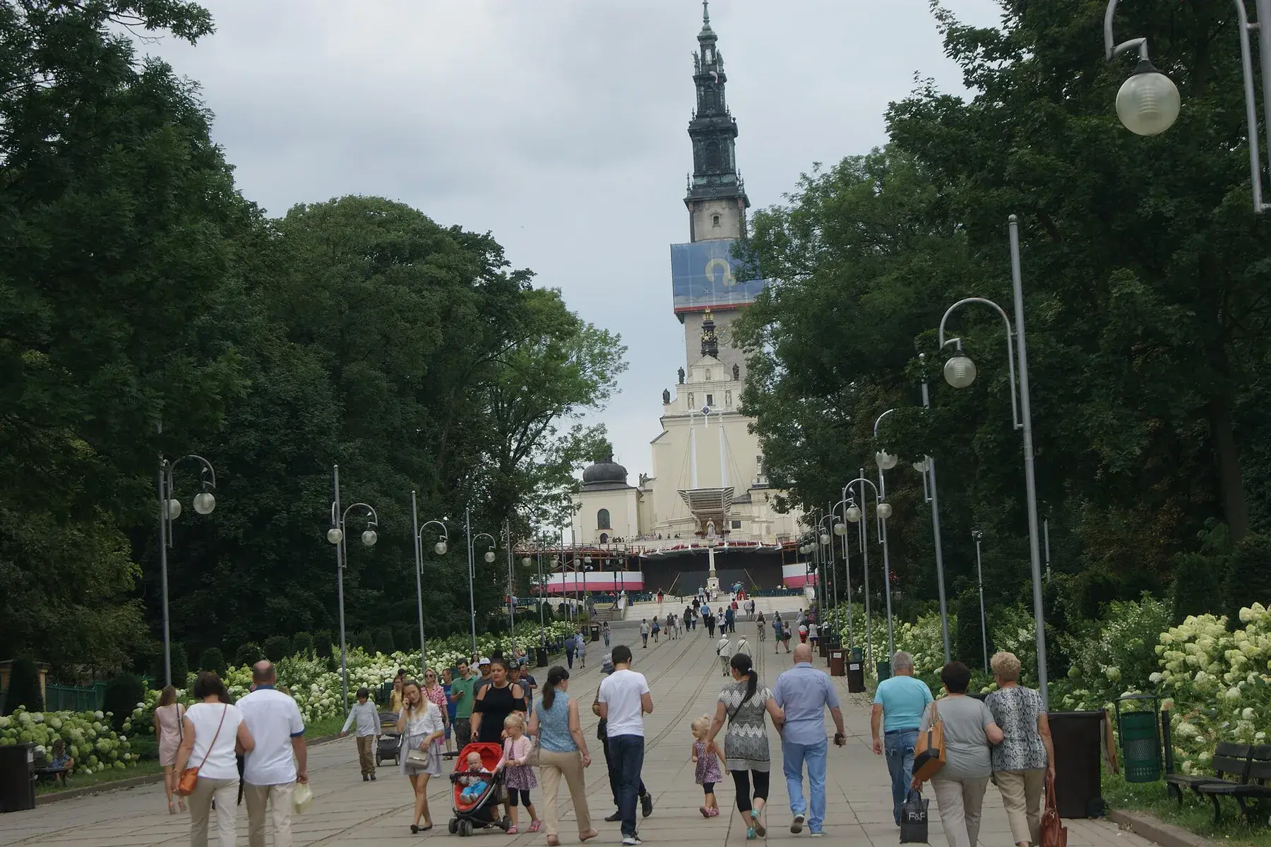 Acceso al conjunto de Jasna Góra en Częstochowa