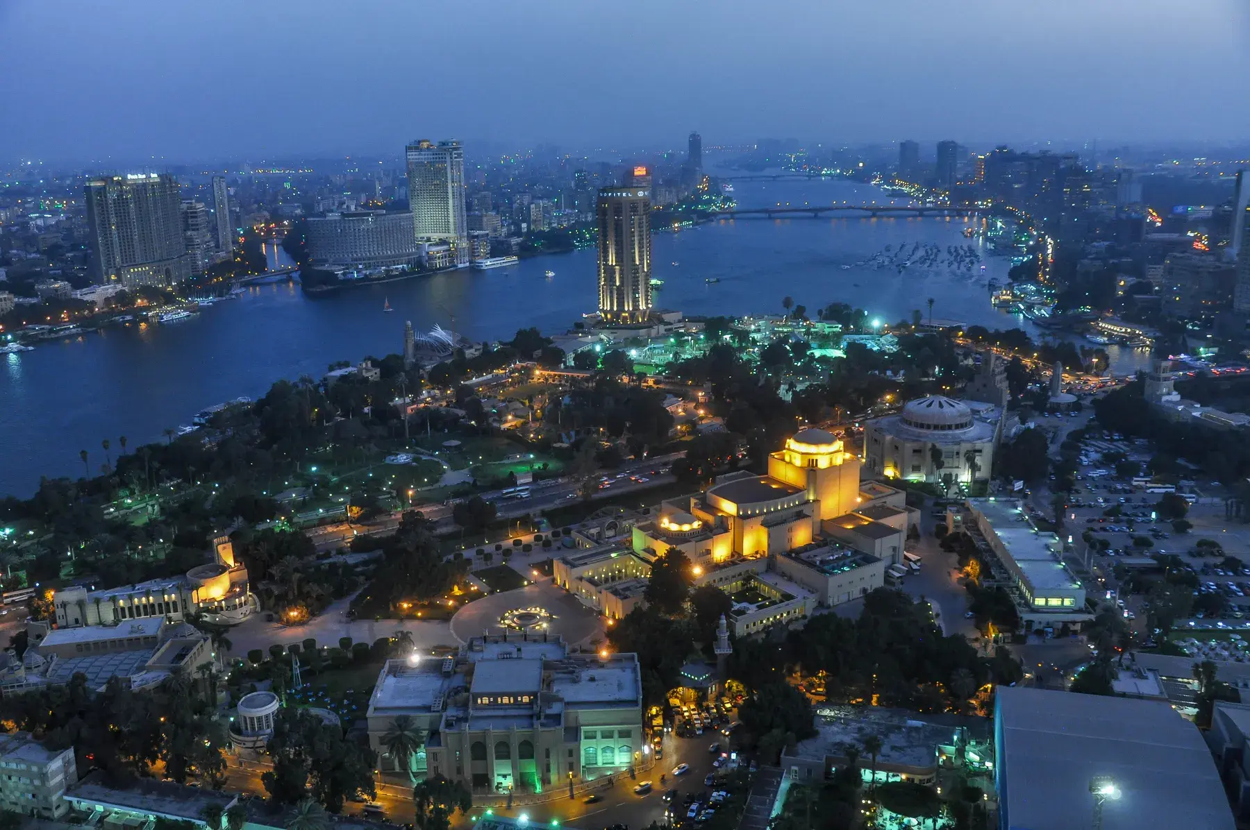 Ópera de El Cairo, parque Al Hurriyah y río Nilo