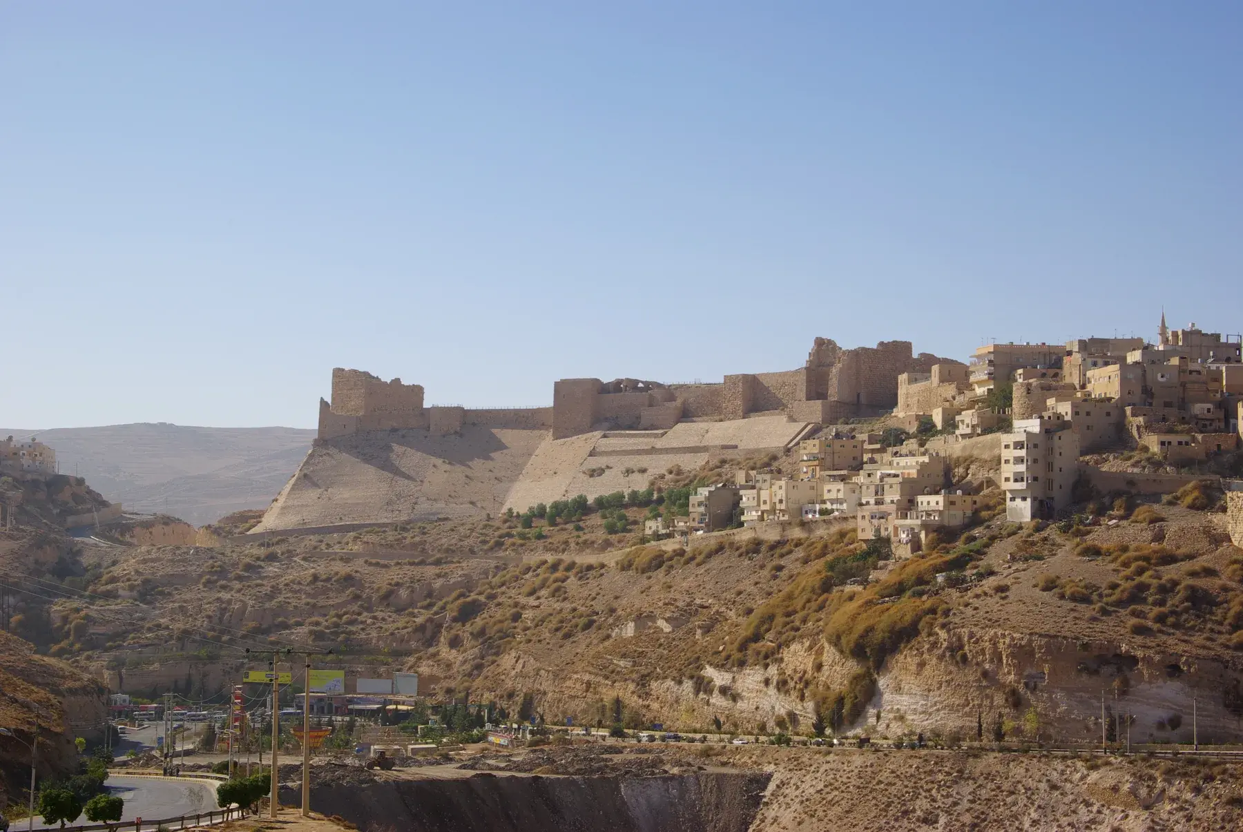 Fortificación de Karak y su posición sobre el paisaje