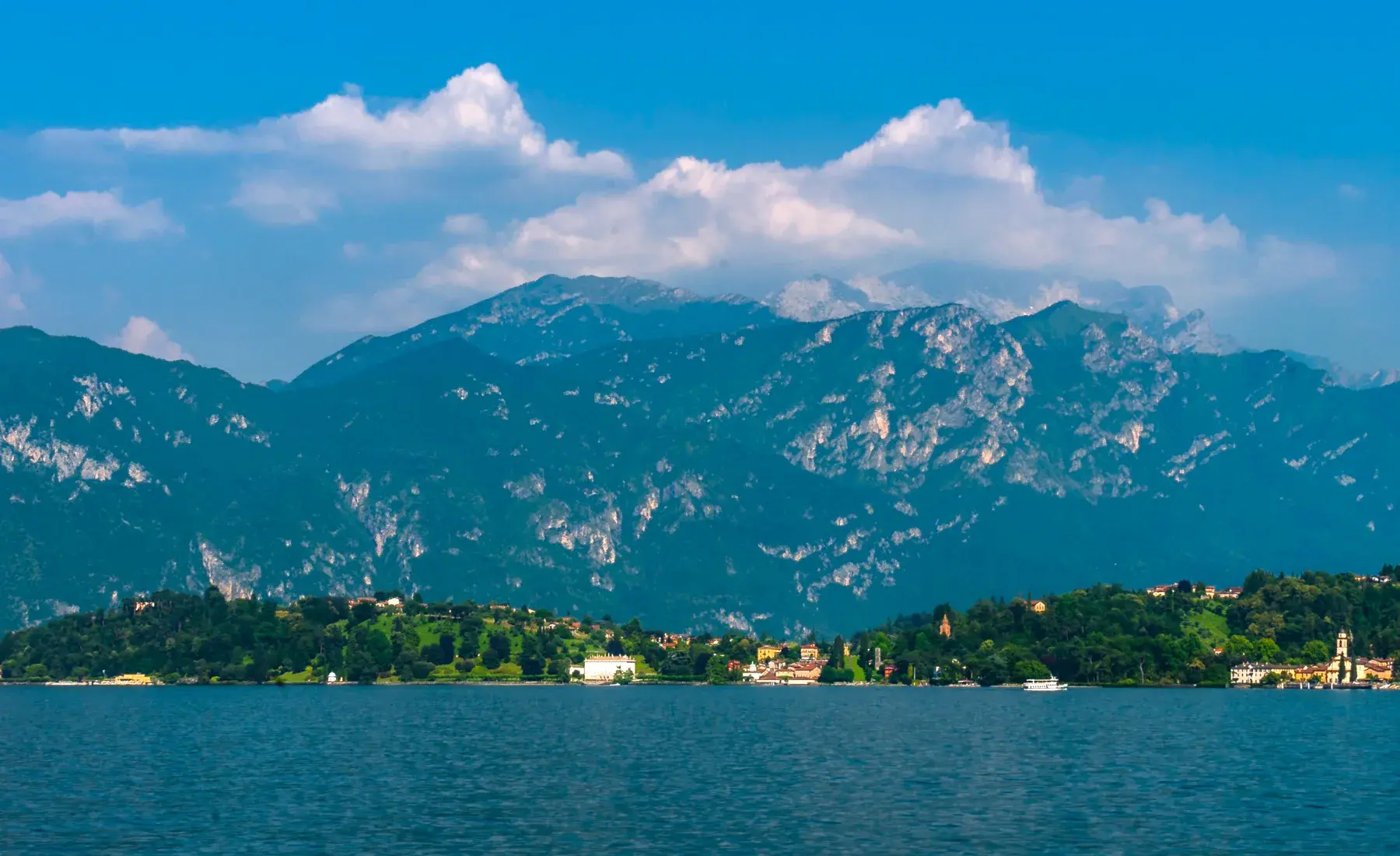 Bellagio y el lago de Como vistos desde el agua