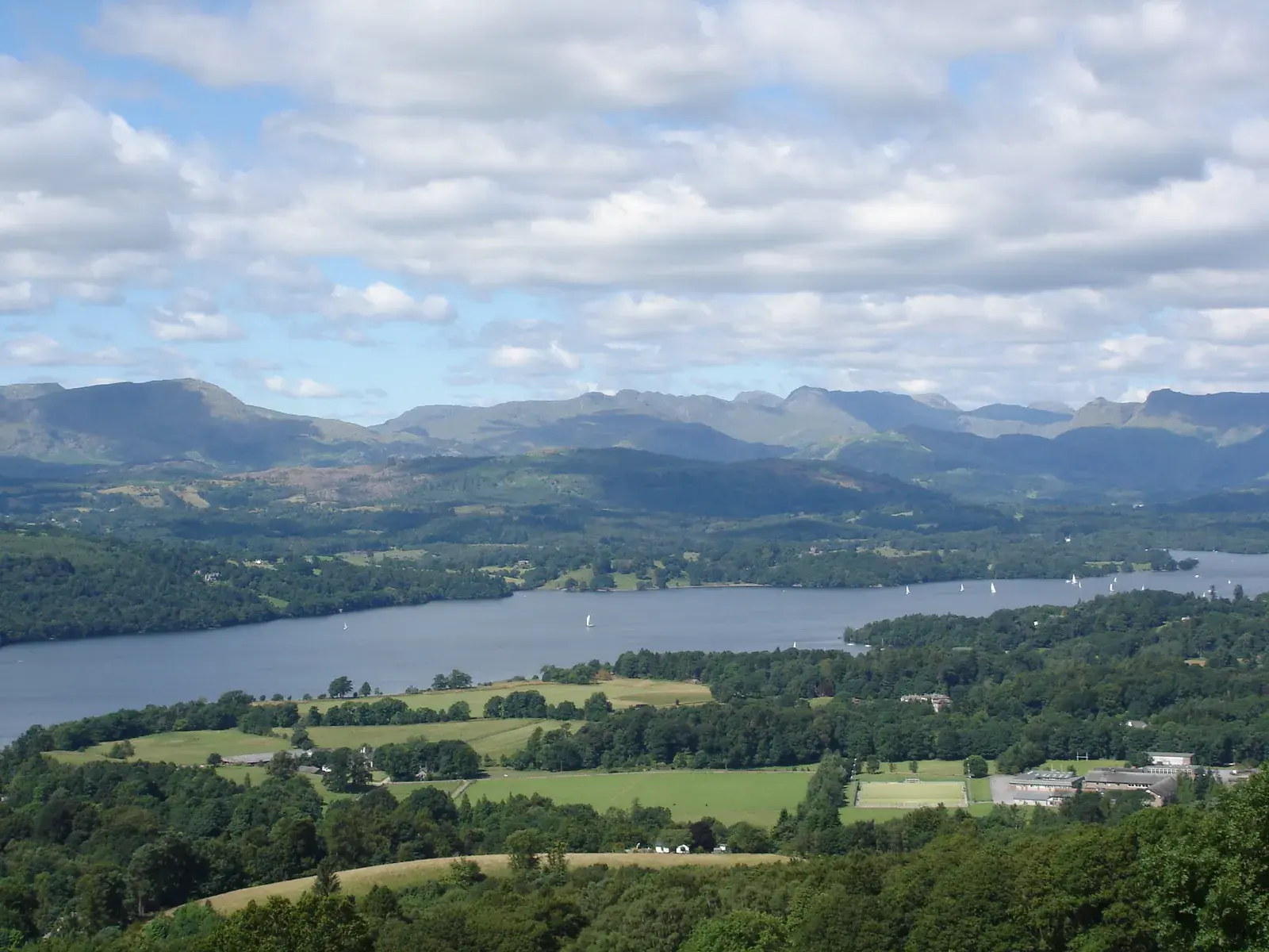 Lago Windermere en Lake District