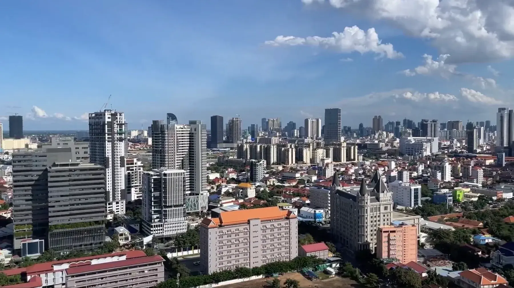 Panorama urbano de Phnom Penh desde el distrito de TK