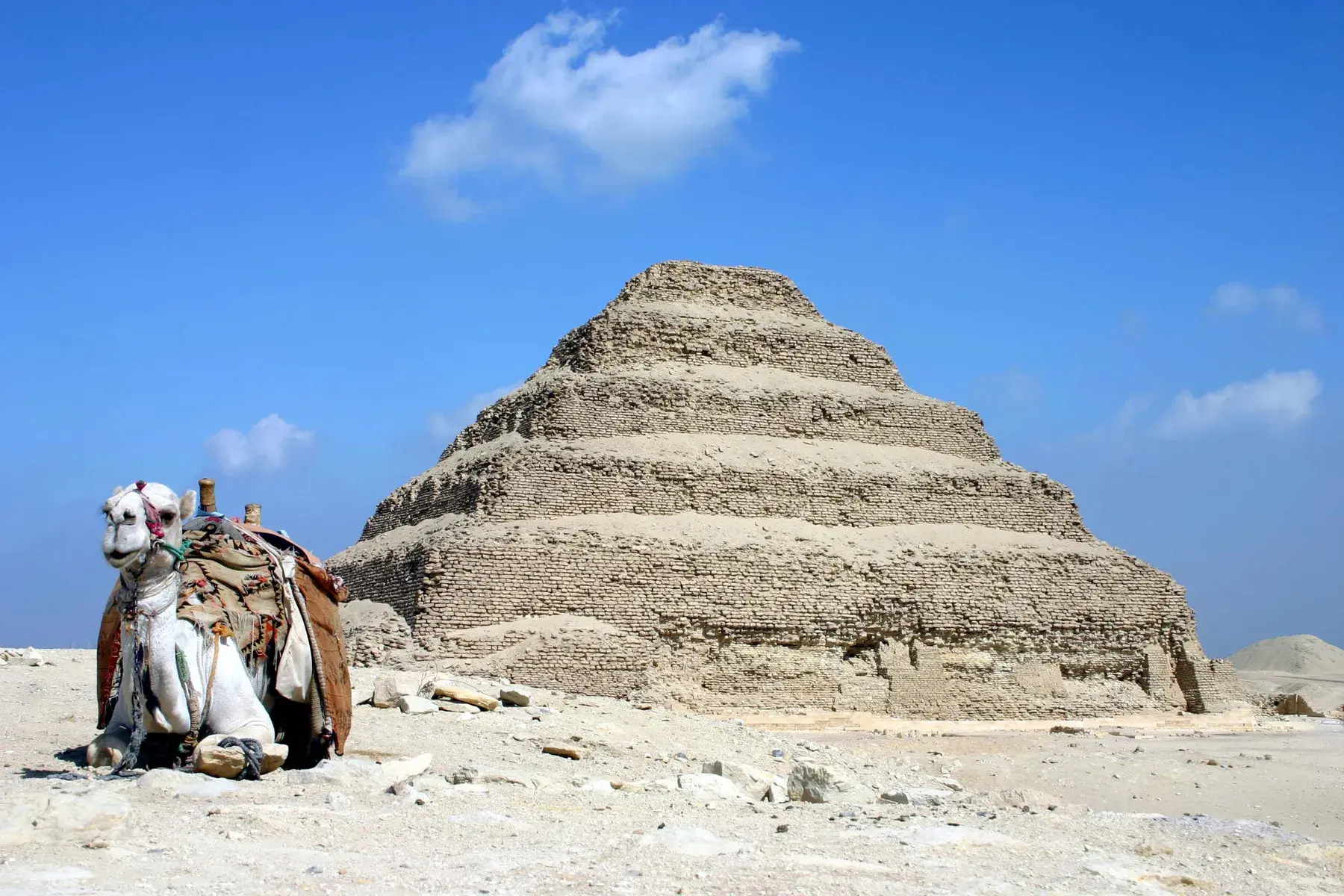 Pirámide escalonada de Djoser en Saqqara