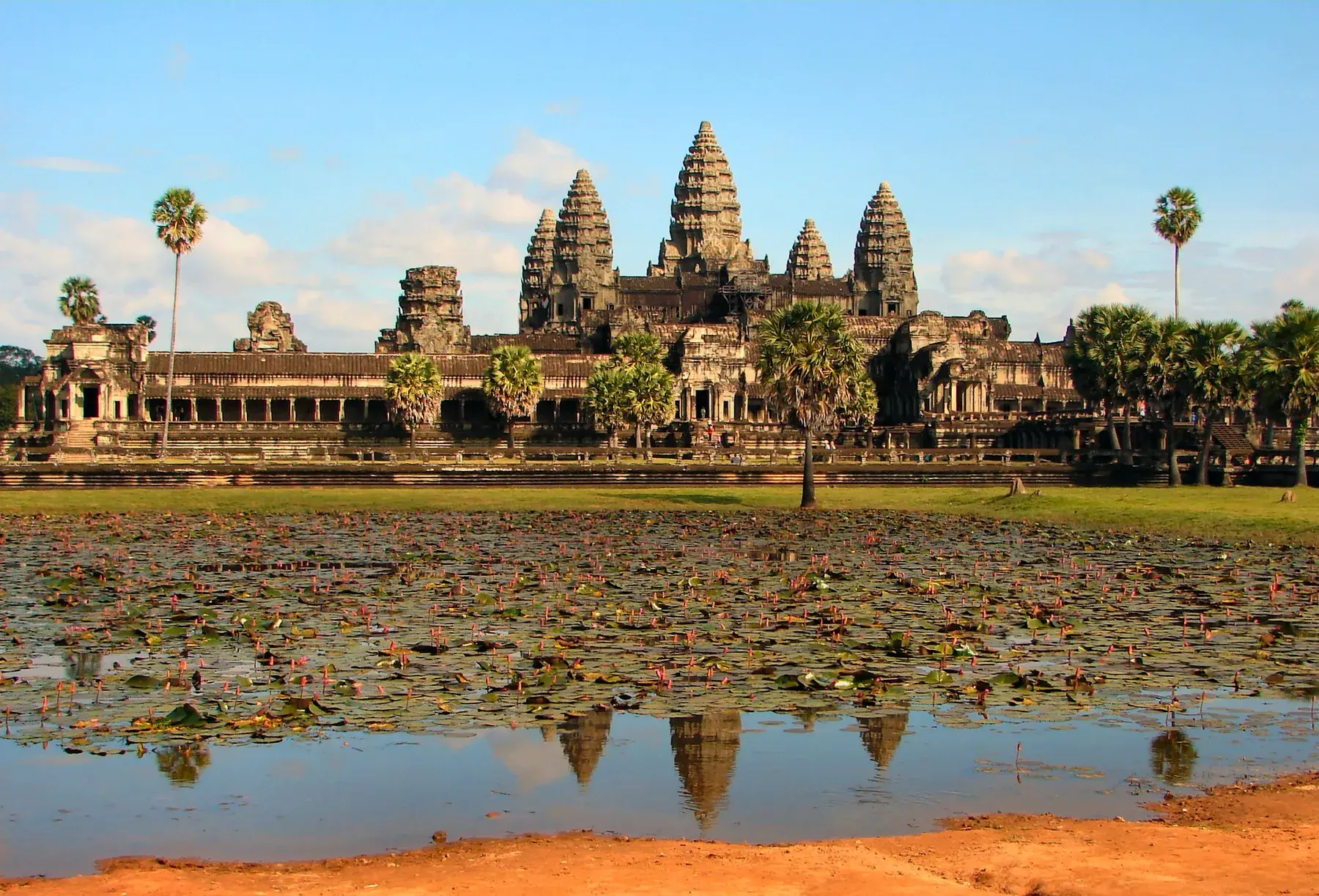 Angkor Wat y su entorno monumental