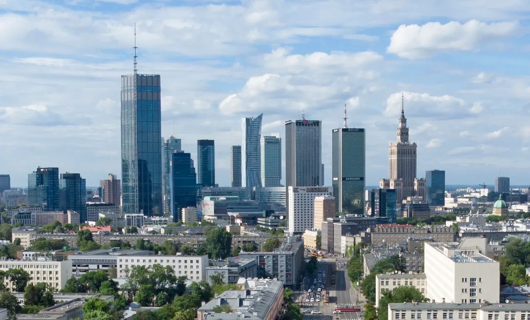 Perfil urbano contemporáneo de Varsovia