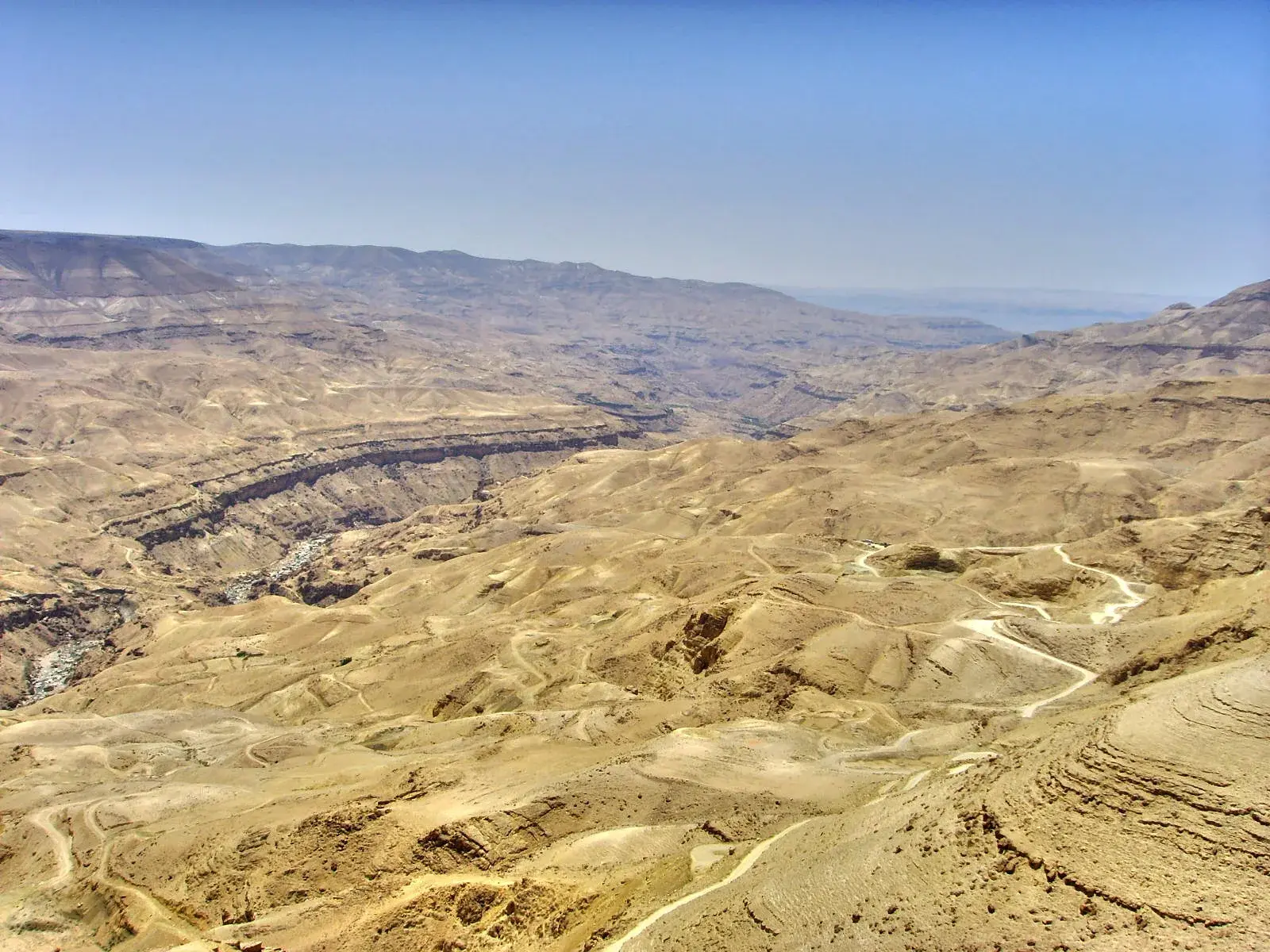 Panorámica del cañón de Wadi Mujib